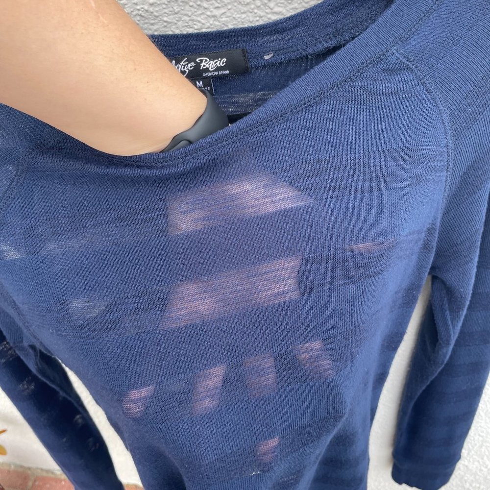 Women's Medium Active Basic Blue/Navy Striped She… - image 3